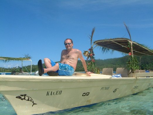 Huahine - French Polynesia The author of this website on an outrigger boat - French Polynesia - April 2004