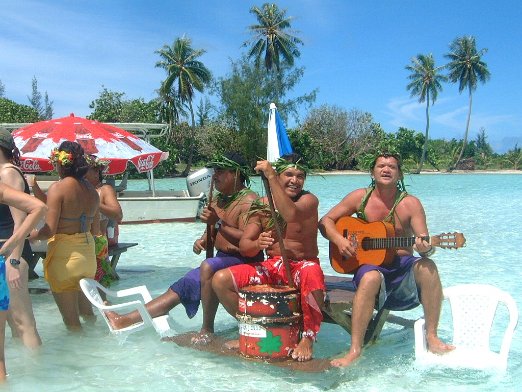 The Nautical Band The Nautical Band plays on request - Huahine - April 2004