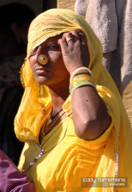 Pokhran Rabari woman at the market. - Pokhran. December 29, 2019