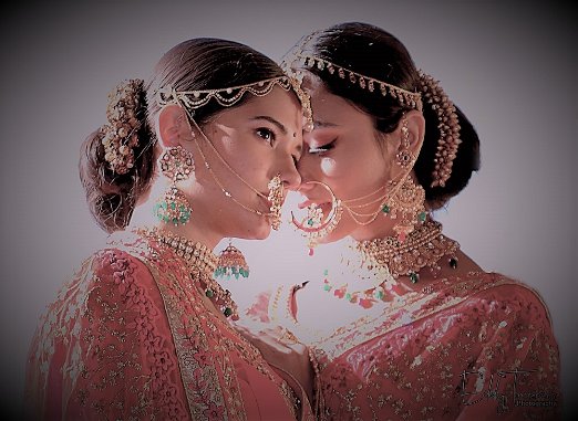 Prisha and Ishaani Prisha and Ishaani at Gadisar Lake in Jaisalmer. December 28, 2019