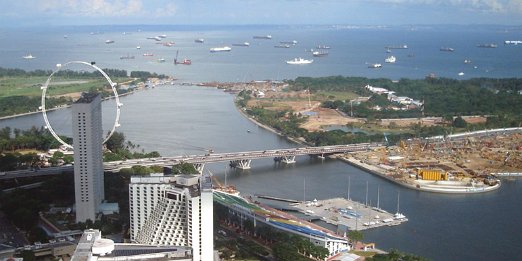 Singapore-10 A sheltered deep-water harbour was one of the island's main assets when Raffles spotted its potential as a strategic trading post - Singapore - August 23, 2007