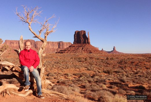 Monument Valley Nearly 30 years apart, I stand in front of this Iconic view of the buttes at Monument Valley again. That was an incredible and emotional experience - Arizona....