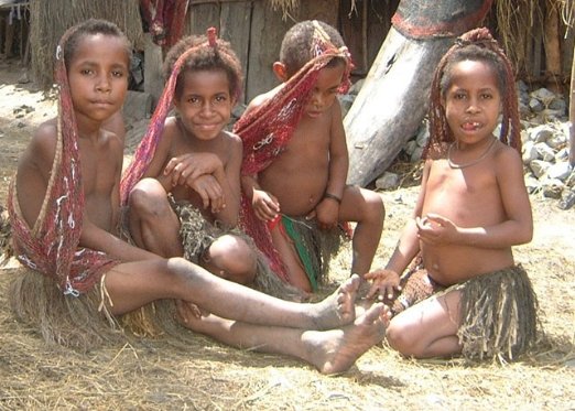 Papuan kids Papua kids - May 2005.